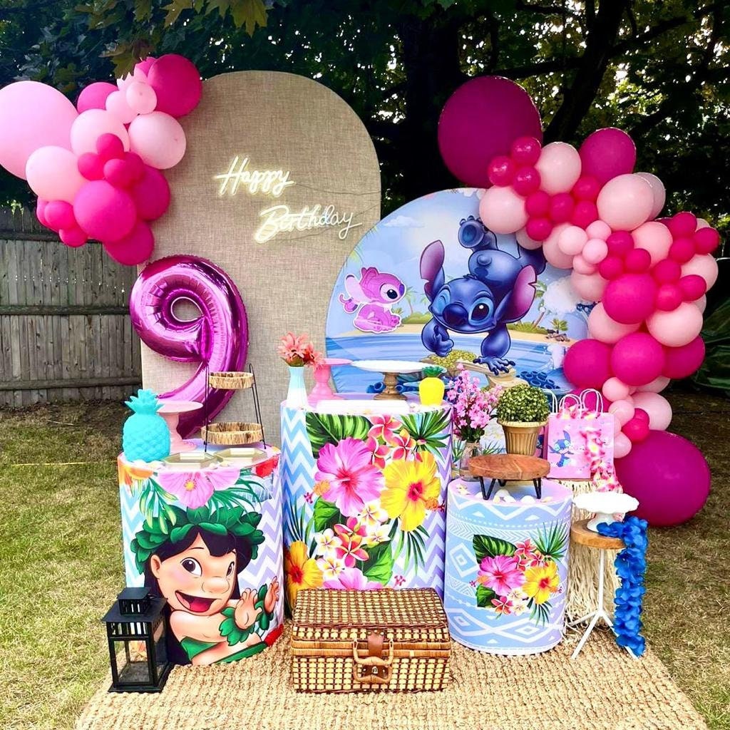 Round Fabric Backdrop - Minnie Mouse Pooh party
